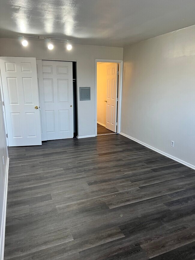 2 bedroom 1.5 bath