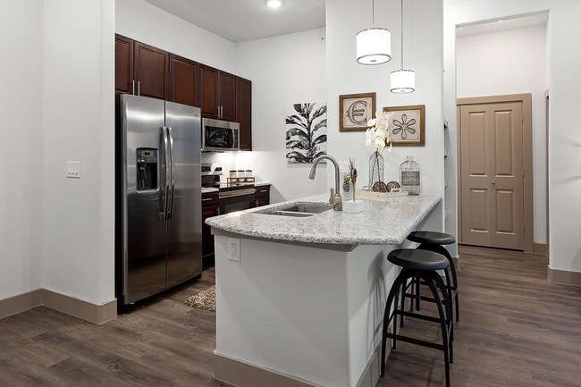 Photo - Villas At The Rim