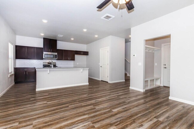 13512 Bluejacket Dr