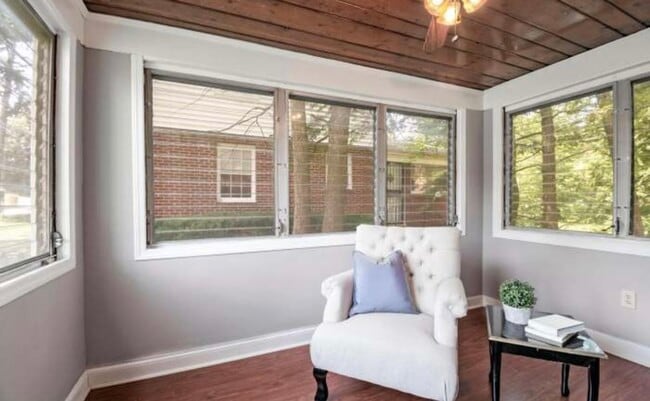 Photo - 6916 New Hampshire Ave