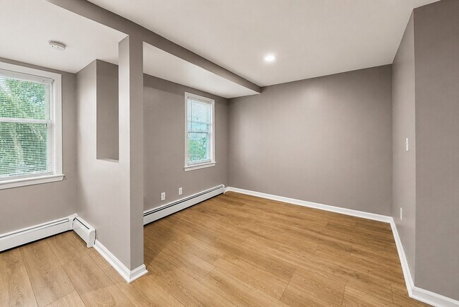 Photo - 128 Trenton St Unit 3