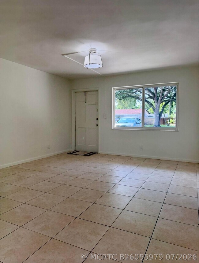 Photo - 5210 SW 90th Way Unit 2