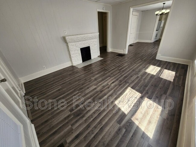 Photo - 704 S 18th St