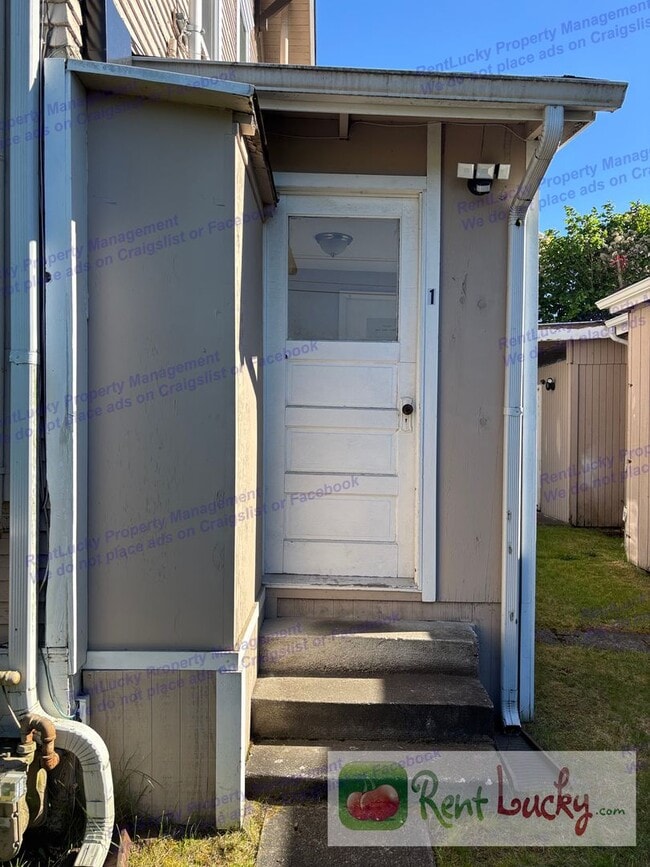 Photo - Singh Tacoma 4-Plex Unit 1