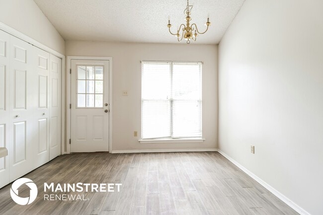 Photo - 7692 Lilly Ln