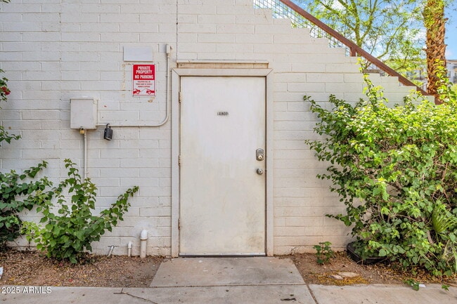 Photo - 821 N 3rd St Unit 1