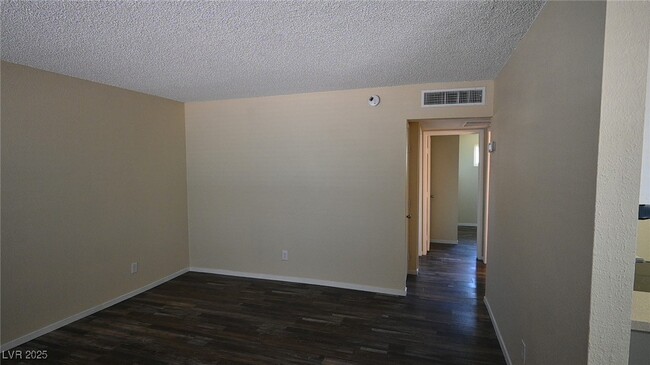 Photo - 2508 N McCarran St Unit 4