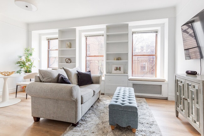 Photo - 177 Waverly Pl Unit FL3-ID1058257P