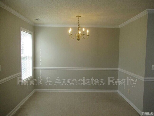 Photo - 1720 Pebble Ridge Dr