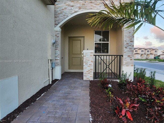 Photo - 2429 SE 28th Dr