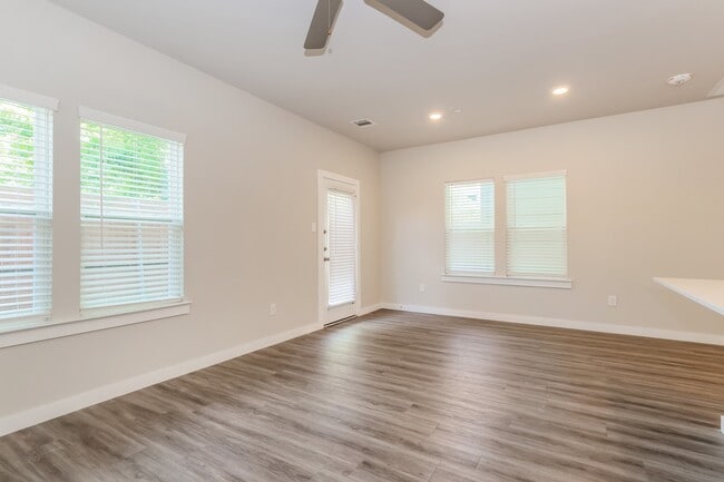 Photo - 18306 W Centro Cir