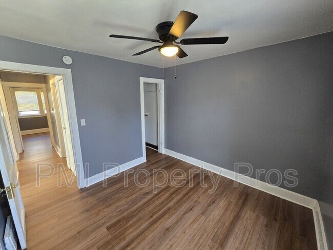 Photo - 3371 N Richards St