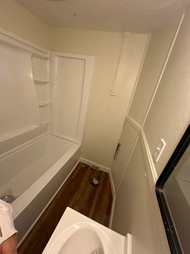 Photo - 446 Coe St Unit 3