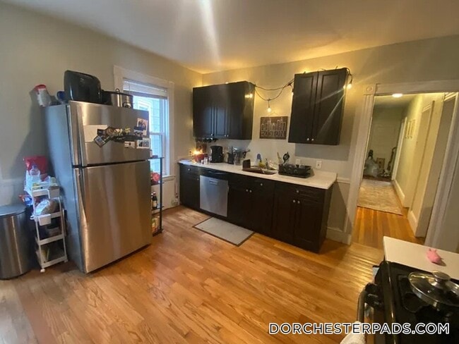 Photo - 10 Taft St Unit 3
