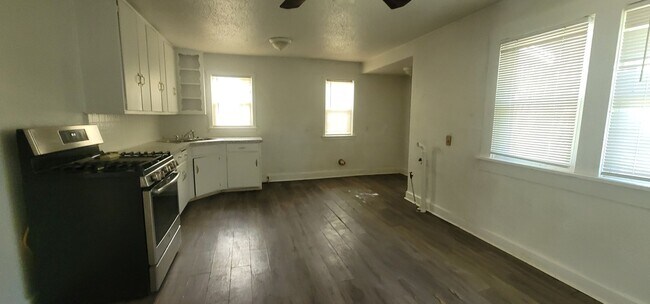 Photo - Large Floor Plan with Plenty of Space