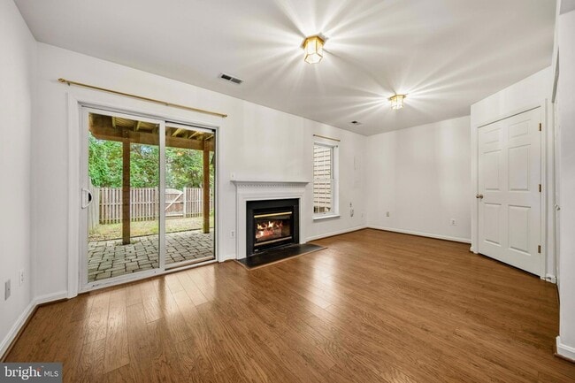 Photo - 25251 Dunvegan Square