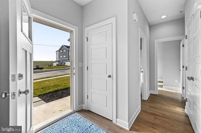 Building Photo - 137 Coastal Dr Rental