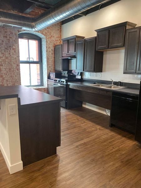 Lee Lofts