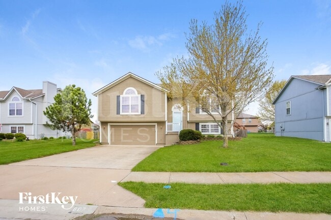 Photo - 807 Canter St