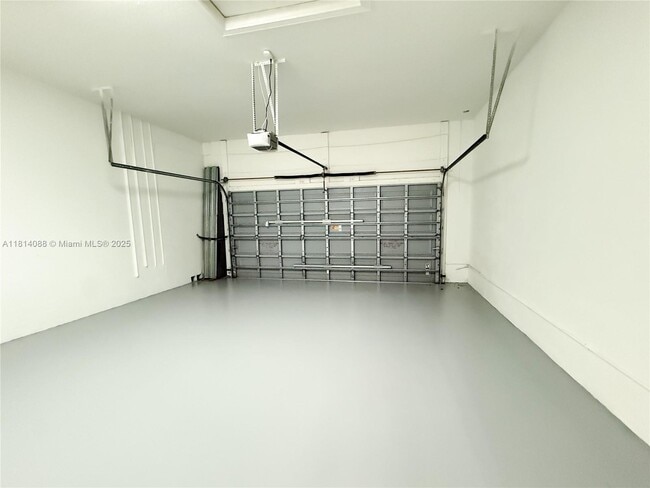 Photo - 1621 Diplomat Dr