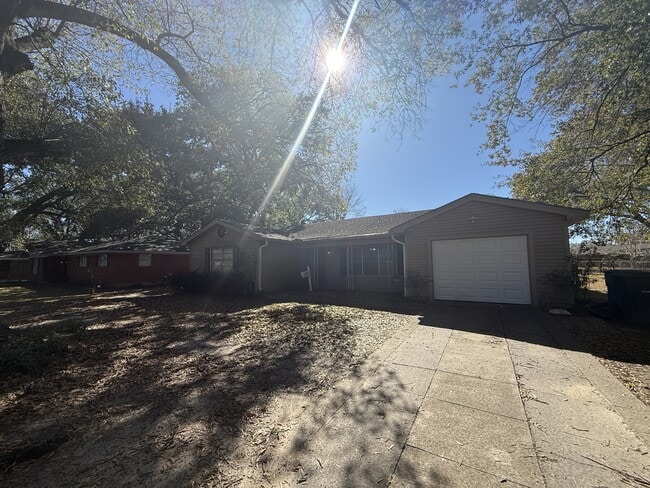 Photo - 7765 Coburn Dr