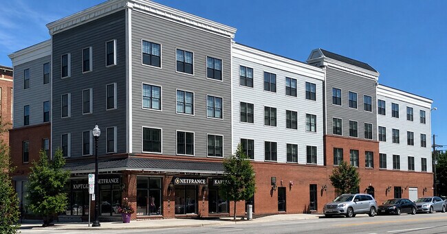 Photo - 113 Canal St W