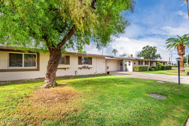 Photo - 10641 W Oakmont Dr