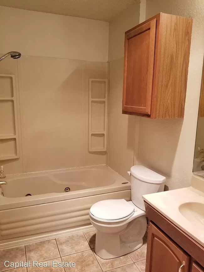 Photo - 1315 Laurel Ln