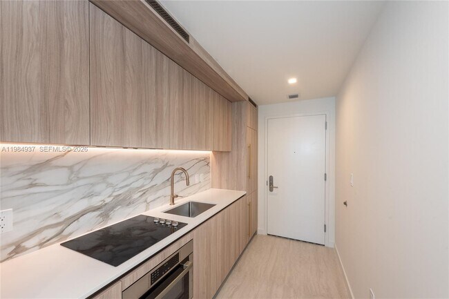 Photo - 77 SE 5th St Unit 4004