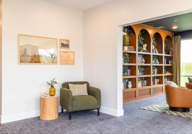 Photo - Larkspur - Building B Unidad 101