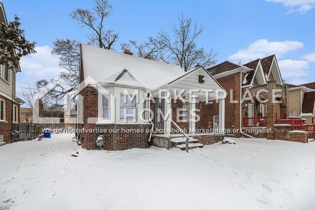Photo - 15073 Strathmoor St