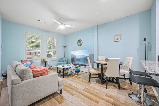 Photo - 2209 Stonepark Pl