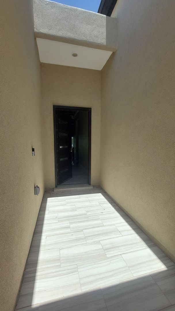 Photo - Beautiful 4 bedroom 2.5 bathroom home! READY NOW