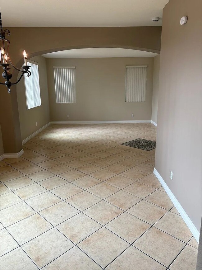 Photo - Newer 4bed 2.5 bath House