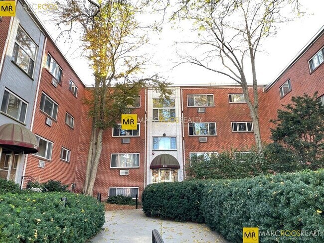 Photo - 245 Kelton St Unidad 23