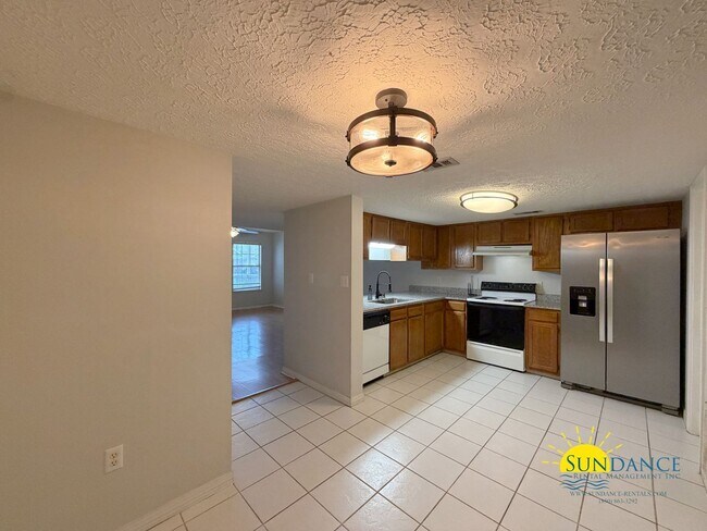 Photo - Gorgeous 2 Story Townhome in Fort Walton Beach!