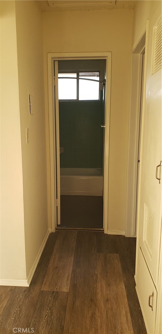 Photo - 834 S Greenwood Ave Apartment Unit B