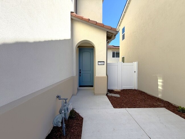 Photo - Brand New Construction in River Terrace Development!
