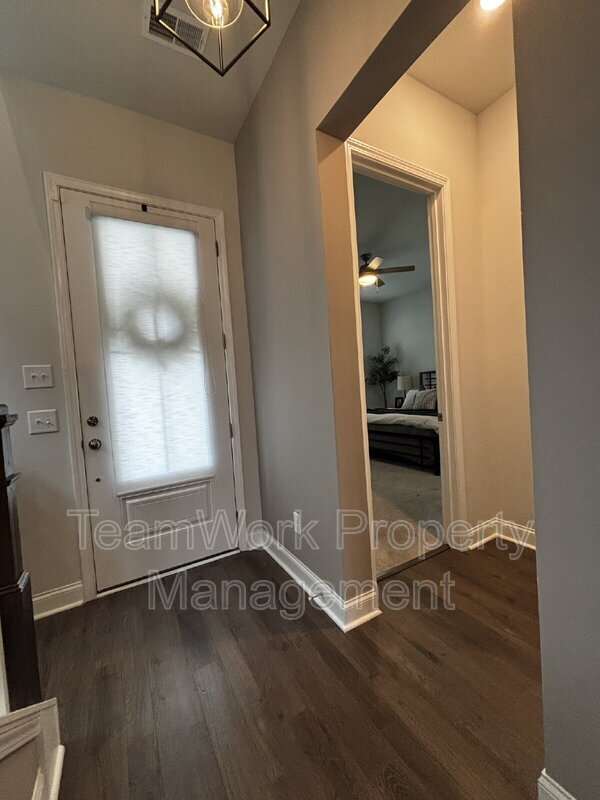 Photo - 214 Narrowleaf Ave
