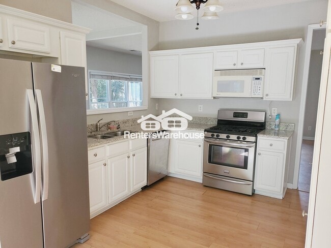 Photo - 2706 Cottesford Dr SE
