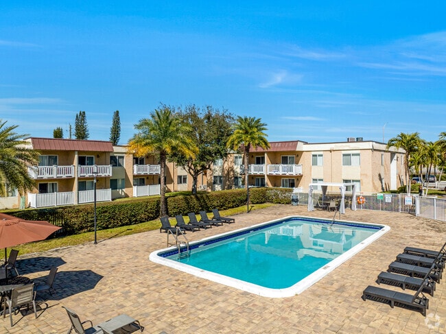 Building Photo - Windsor Forest