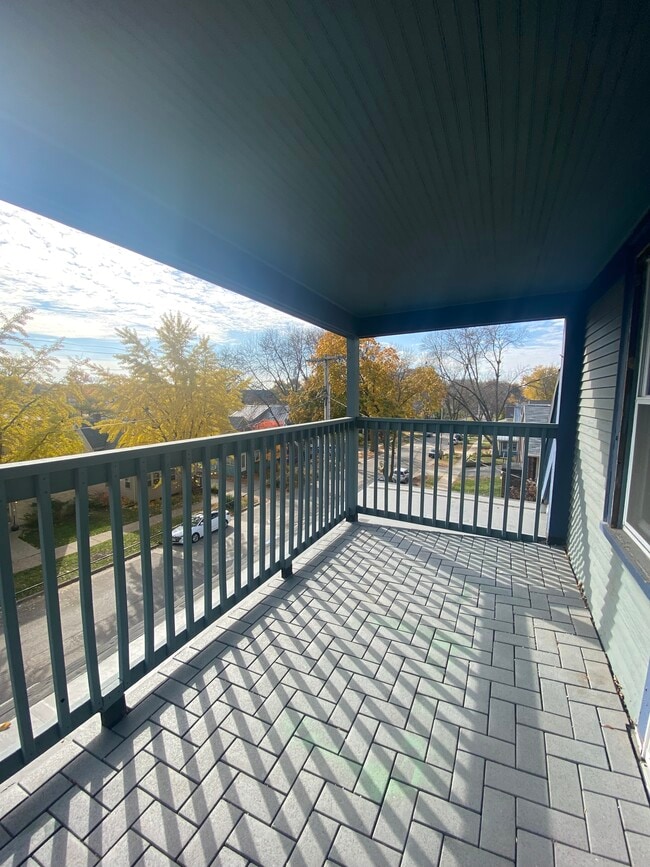 Photo - 1242 E Mifflin St