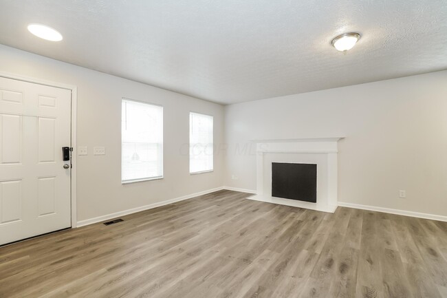 Photo - 7287 Candlestone Dr