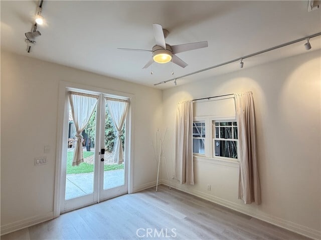 Photo - 706 6th Ave