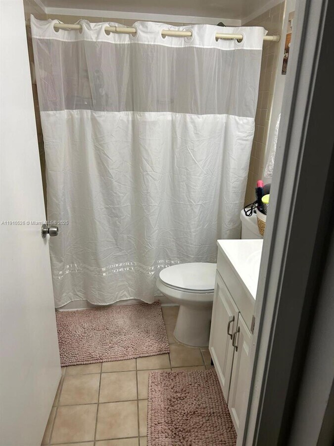 Photo - 351 Palm Way Unit 207