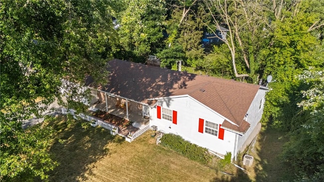 Photo - 178 S Main St