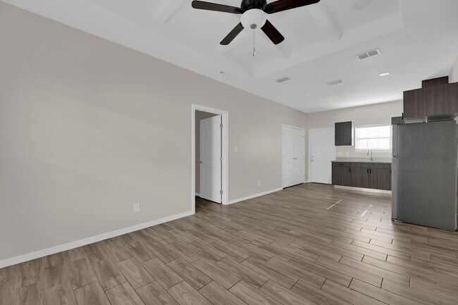 Photo - WATER INCLUDED! SPACIOUS! CONTEMPORARY! Unidad 1013#1
