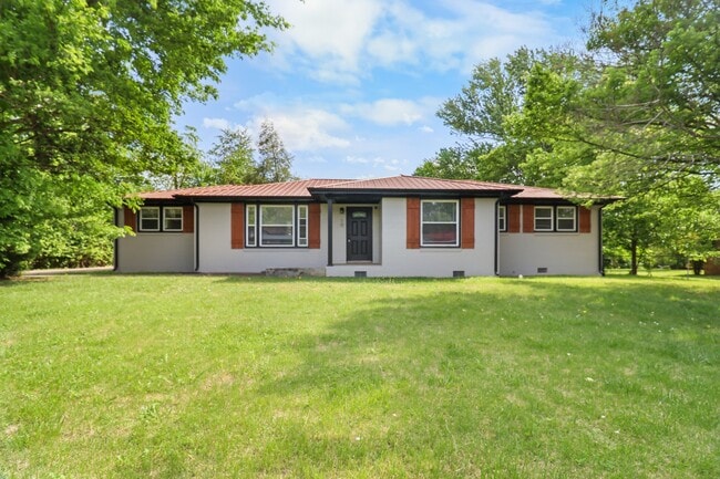 Photo - 10 Lexington Dr