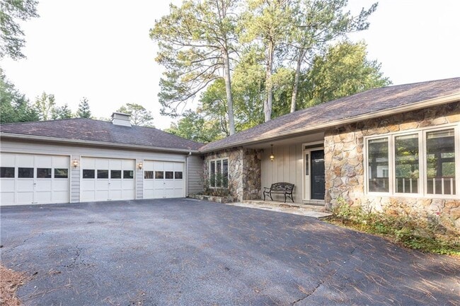 Building Photo - 3536 Mill Creek Rd NE Rental