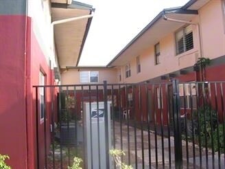 Primary Photo - Magnolia Square